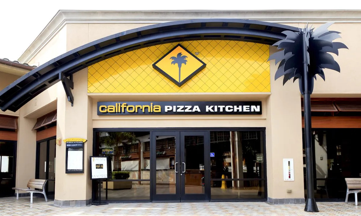 Discover how Virtual Dining Concepts' partnership with California Pizza Kitchen is revolutionizing menu offerings through virtual restaurants and digital channels.